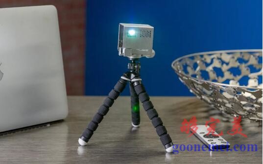 RIF6 Cube迷你便携式投影仪