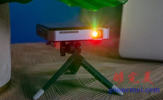 猿人Apeman M4微型投影仪