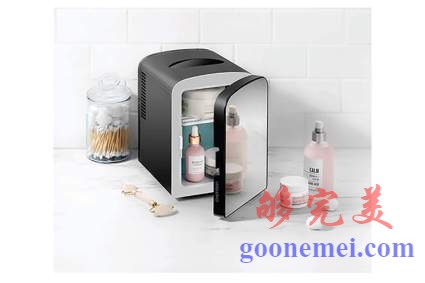 Chefman便携式带镜迷你美容冰箱